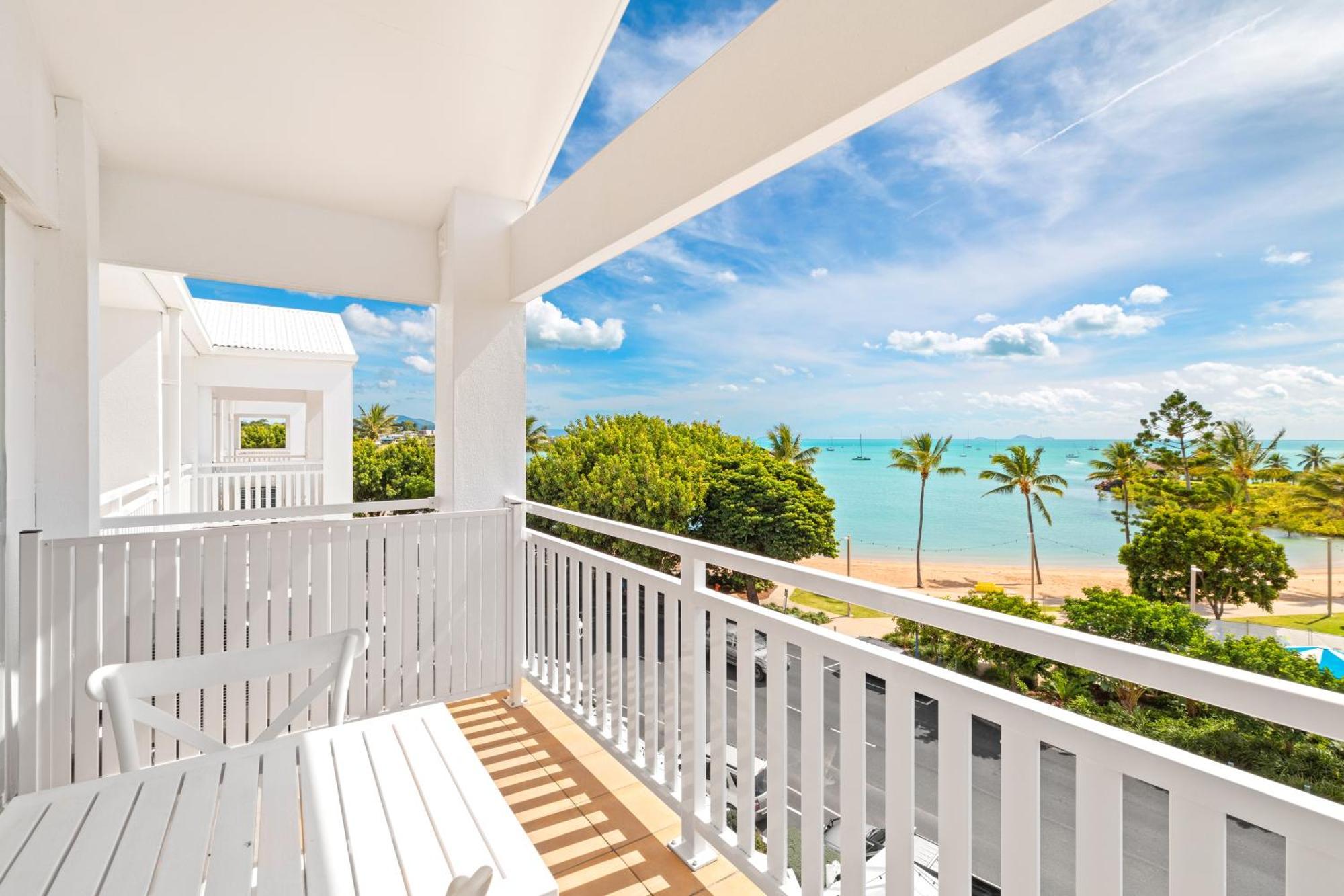 Airlie Beach Hotel Exterior foto